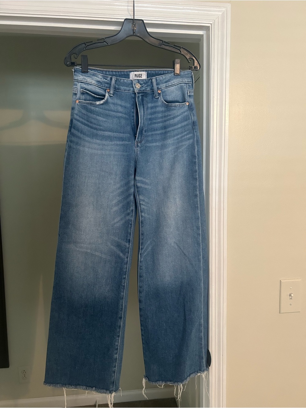 PAIGE Anessa 31 inch Medium Wash Wide-Leg Jeans